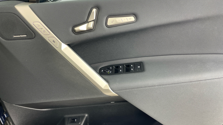 BMW iX 240kW xDrive40 M Sport 76.6kWh 5dr Auto Electric Estate